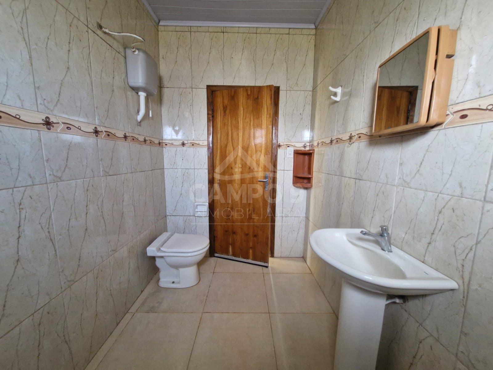 ALQUILO ESTA CASA, CON QUINCHO INDEPENDIENTE