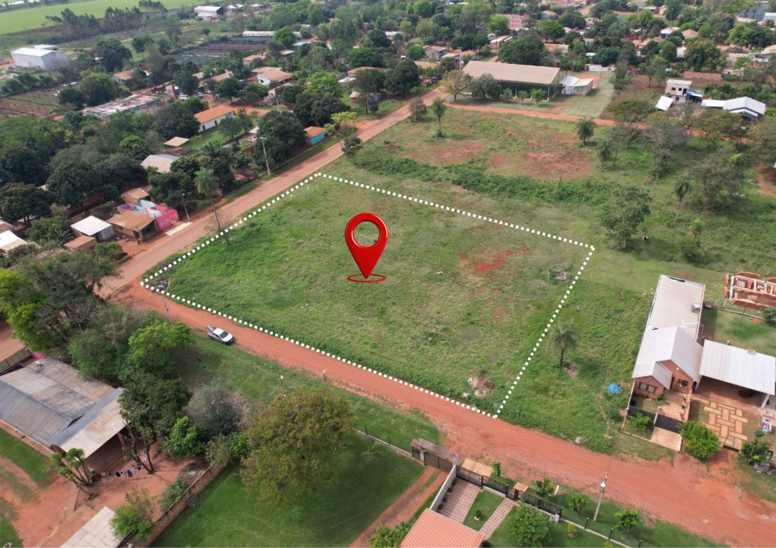 EN VENTA ESTE TERRENO